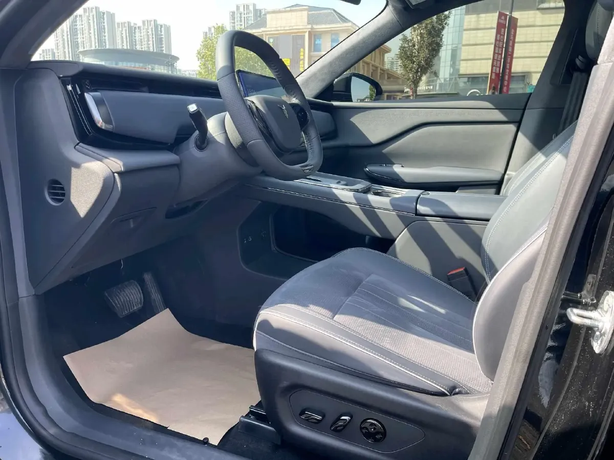 2024 Voyah ZhiYin BEV 77KWH,autocango,china used car exporter,china ev exporter,chinese used car exporter,chinese used ev exporter