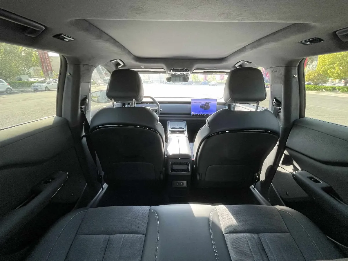 2024 Voyah ZhiYin BEV 77KWH,autocango,china used car exporter,china ev exporter,chinese used car exporter,chinese used ev exporter