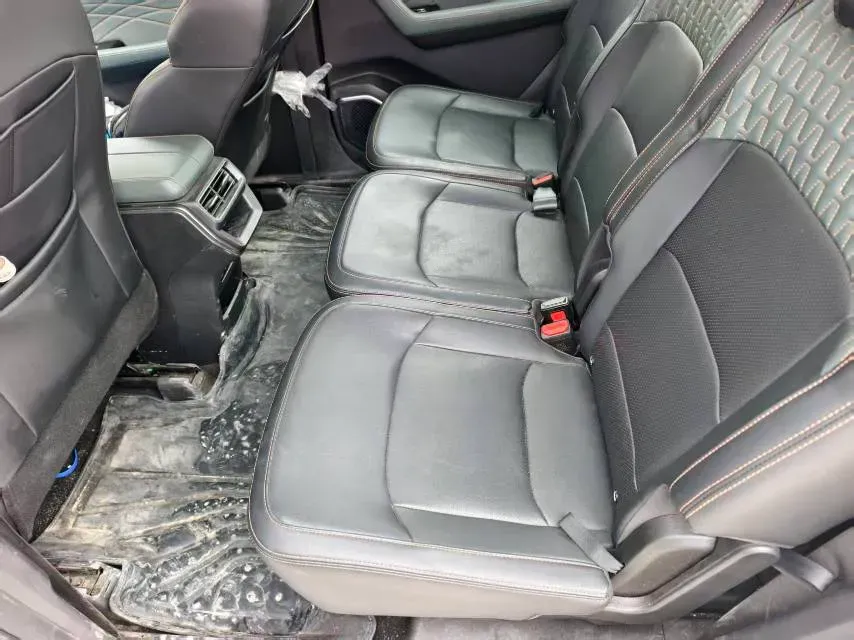 2024 Geely Okavango L 2.0T 218HP L4 7DCT,autocango,china used car exporter,china ev exporter,chinese used car exporter,chinese used ev exporter