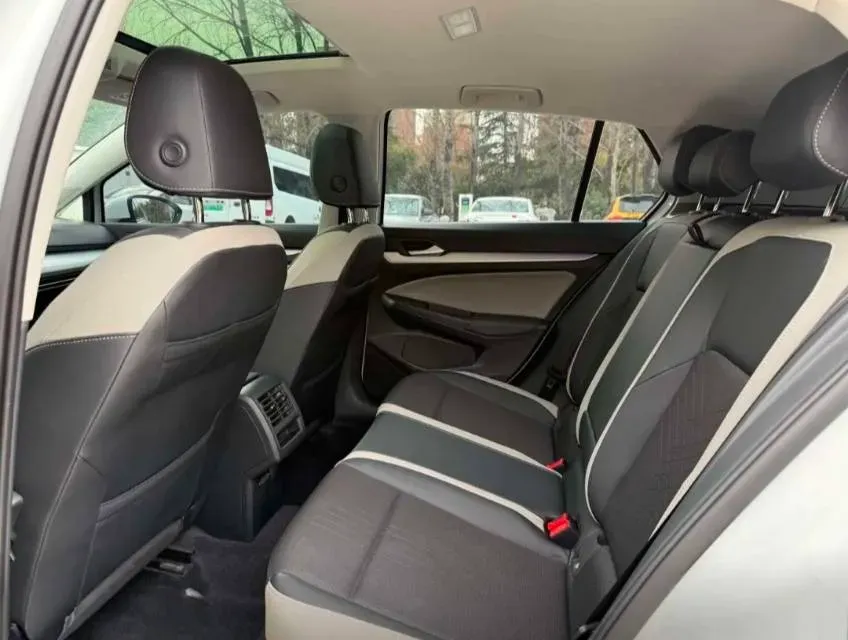 2021 Volkswagen Golf 1.4T 150HP L4 7DCT,autocango,china used car exporter,china ev exporter,chinese used car exporter,chinese used ev exporter