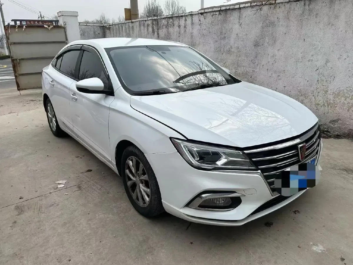 2020 Roewe i5 1.5L 120HP L4 5MT,autocango,china used car exporter,china ev exporter,chinese used car exporter,chinese used ev exporter