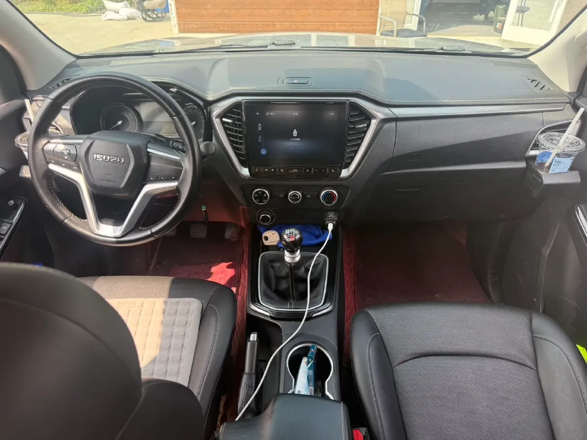 2021 Isuzu D-MAX 1.9T 163HP L4 6MT,autocango,china used car exporter,china ev exporter,chinese used car exporter,chinese used ev exporter