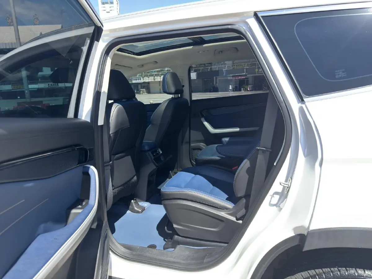 2023 Livan 9 BEV 66.57KWH,autocango,china used car exporter,china ev exporter,chinese used car exporter,chinese used ev exporter