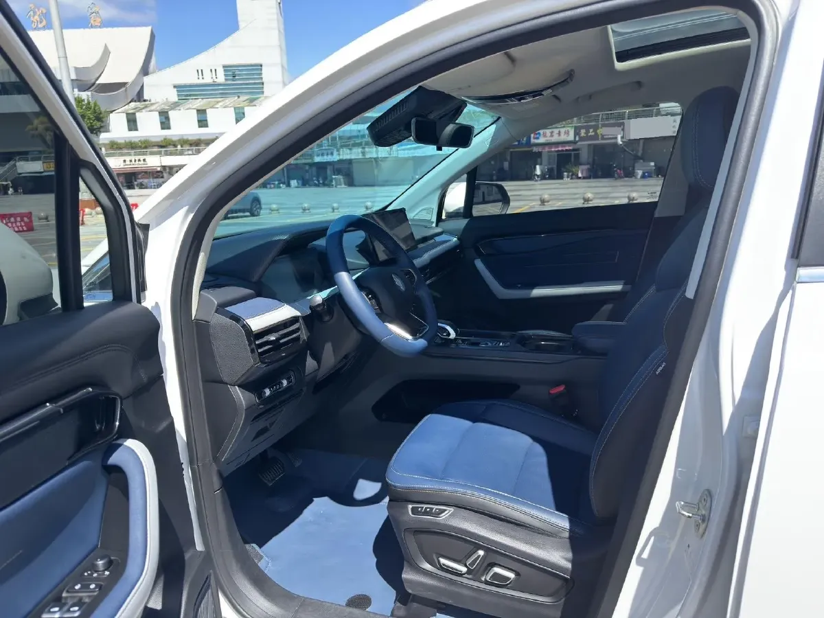 2023 Livan 9 BEV 66.57KWH,autocango,china used car exporter,china ev exporter,chinese used car exporter,chinese used ev exporter