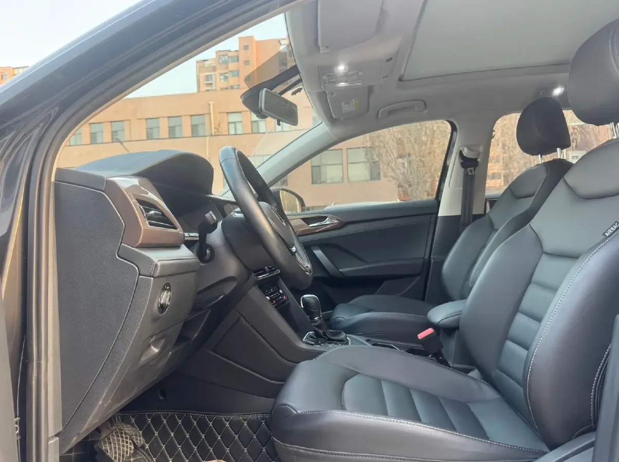 2021 Volkswagen Tharu 1.4T 150HP L4 7DCT,autocango,china used car exporter,china ev exporter,chinese used car exporter,chinese used ev exporter