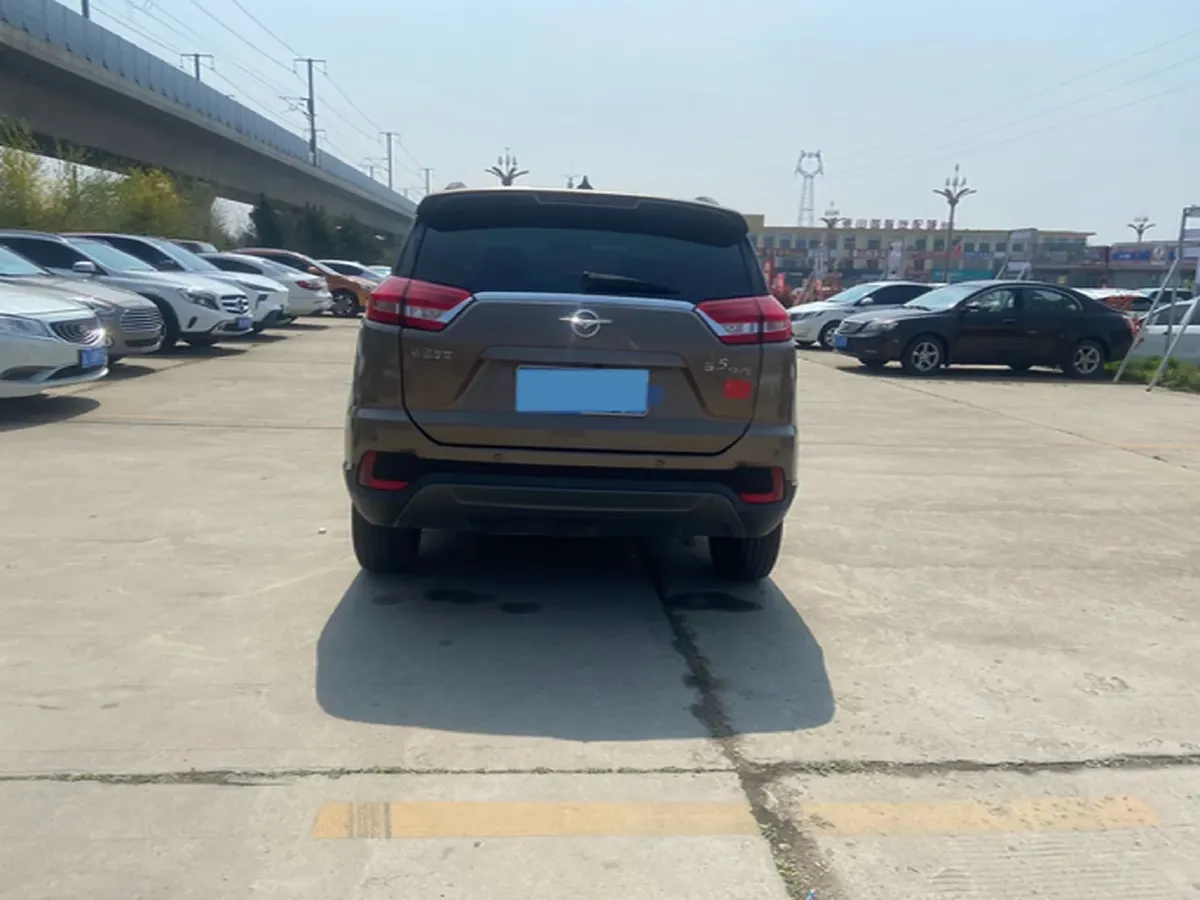 2018 HaiMa S5 Young Edition 1.6L 122HP L4 5MT,autocango,china used car exporter,china ev exporter,chinese used car exporter,chinese used ev exporter