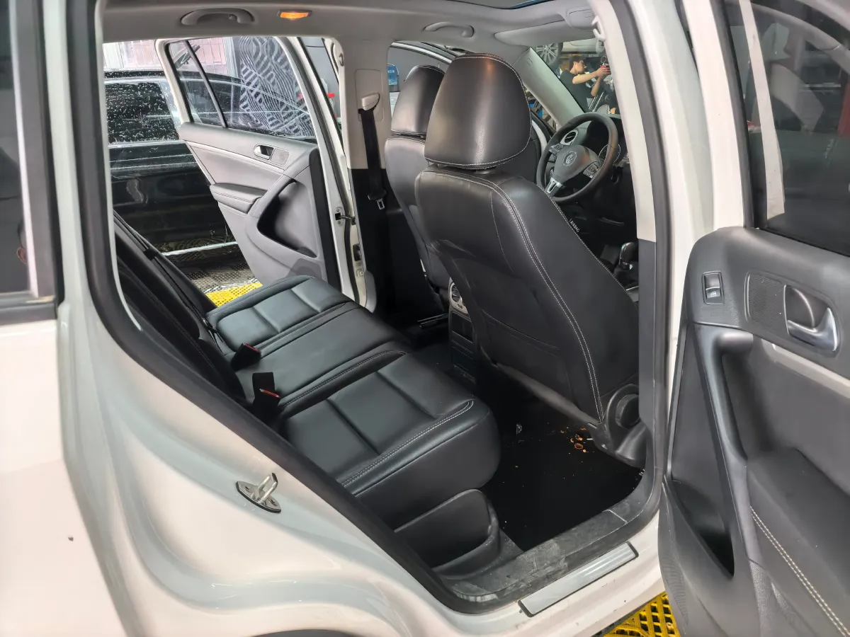 2017 Haval H9 2.0T 190HP L4 8AT,autocango,china used car exporter,china ev exporter,chinese used car exporter,chinese used ev exporter