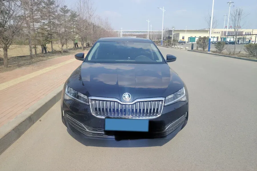 2024 Skoda Superb 1.4T 150HP L4 7DCT,autocango,china used car exporter,china ev exporter,chinese used car exporter,chinese used ev exporter