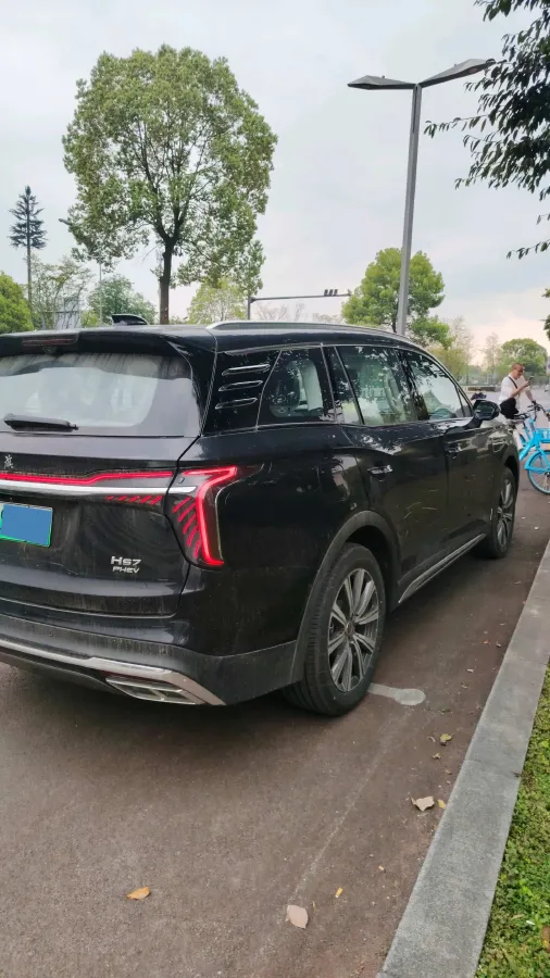 2025 HongQi HS5 2.0T 252HP L4 8AT,autocango,china used car exporter,china ev exporter,chinese used car exporter,chinese used ev exporter