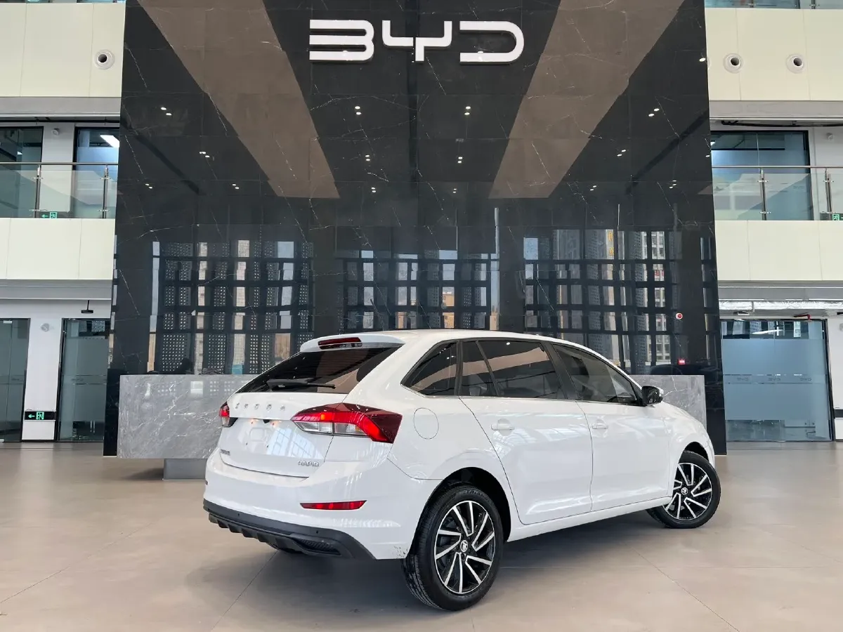 2020 Skoda Rapid Spaceback 1.5L 112HP L4 6AT,autocango,china used car exporter,china ev exporter,chinese used car exporter,chinese used ev exporter