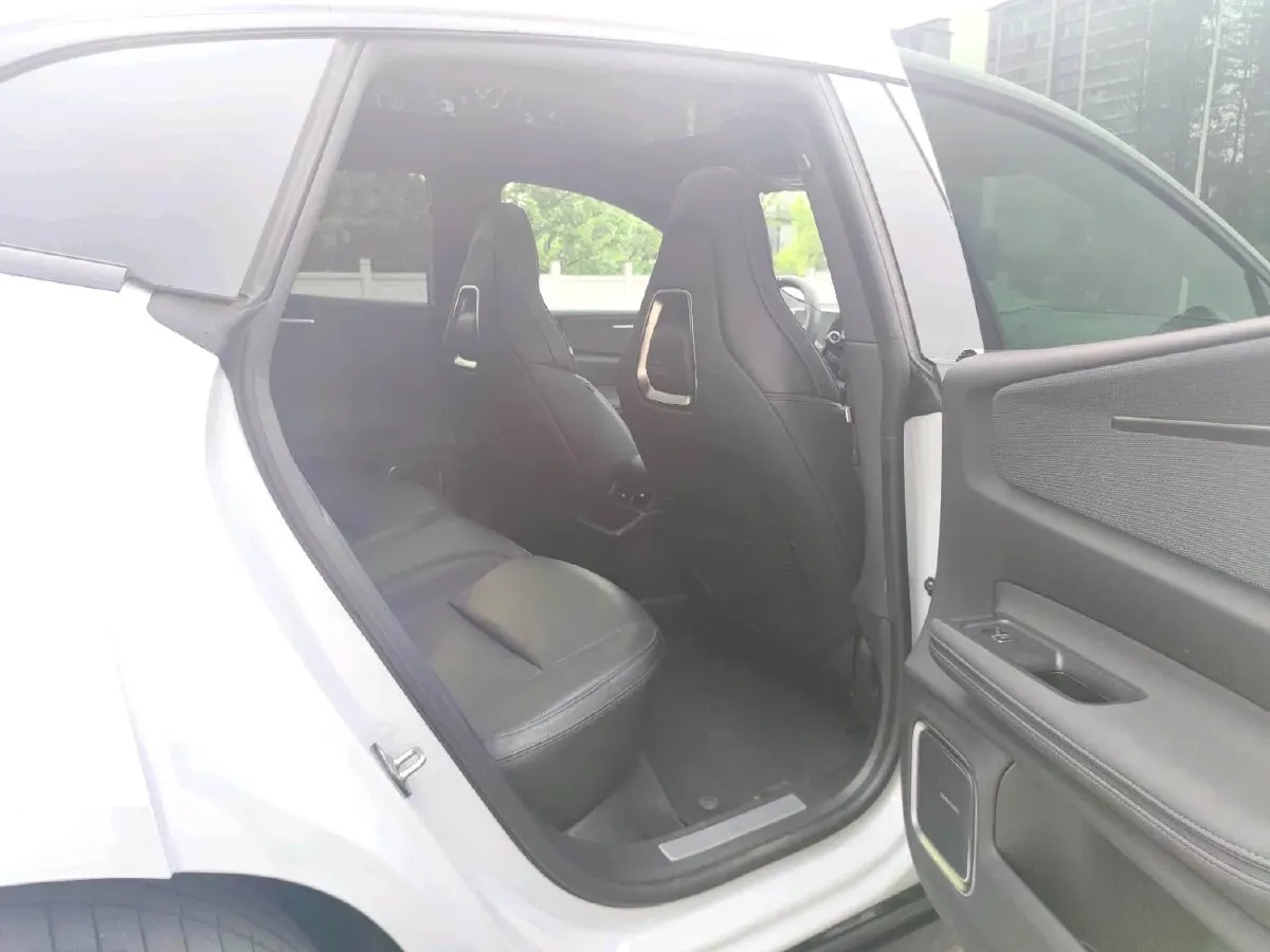 2024 Polestar 4 BEV 86KWH,autocango,china used car exporter,china ev exporter,chinese used car exporter,chinese used ev exporter