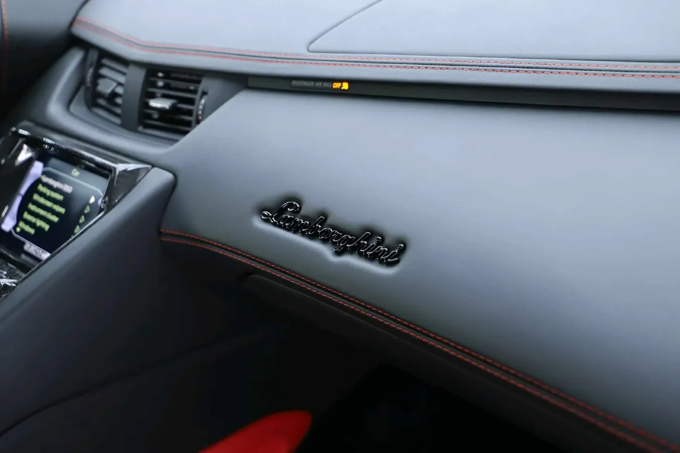 2017 BiSu M3 1.5L 114HP L4 5MT,autocango,china used car exporter,china ev exporter,chinese used car exporter,chinese used ev exporter