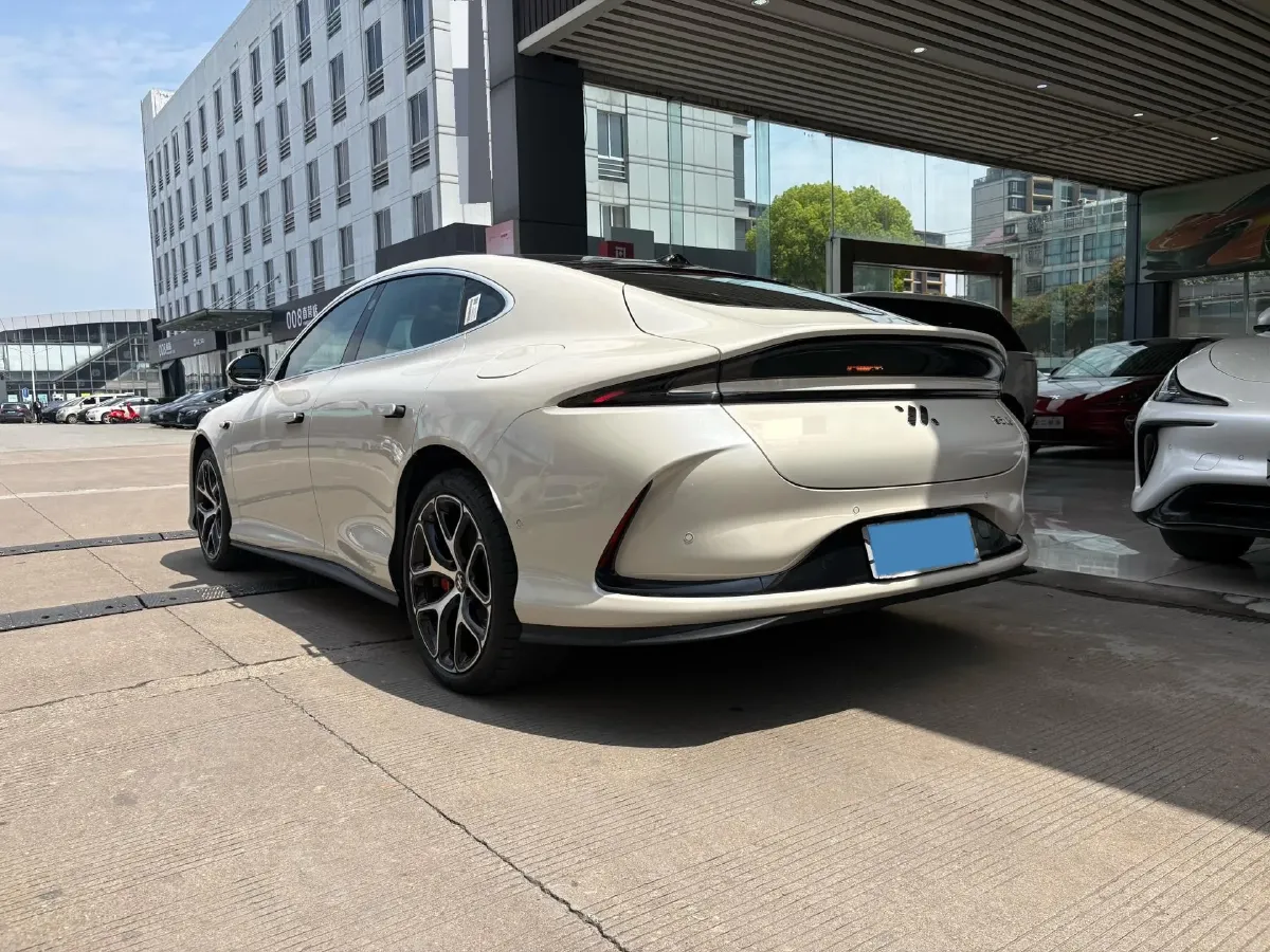 2025 IM L6 BEV,autocango,china used car exporter,china ev exporter,chinese used car exporter,chinese used ev exporter