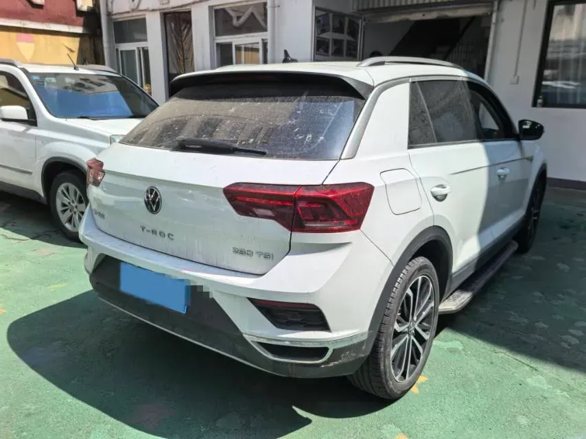 2021 Volkswagen T-Roc 1.4T 150HP L4 7DCT,autocango,china used car exporter,china ev exporter,chinese used car exporter,chinese used ev exporter