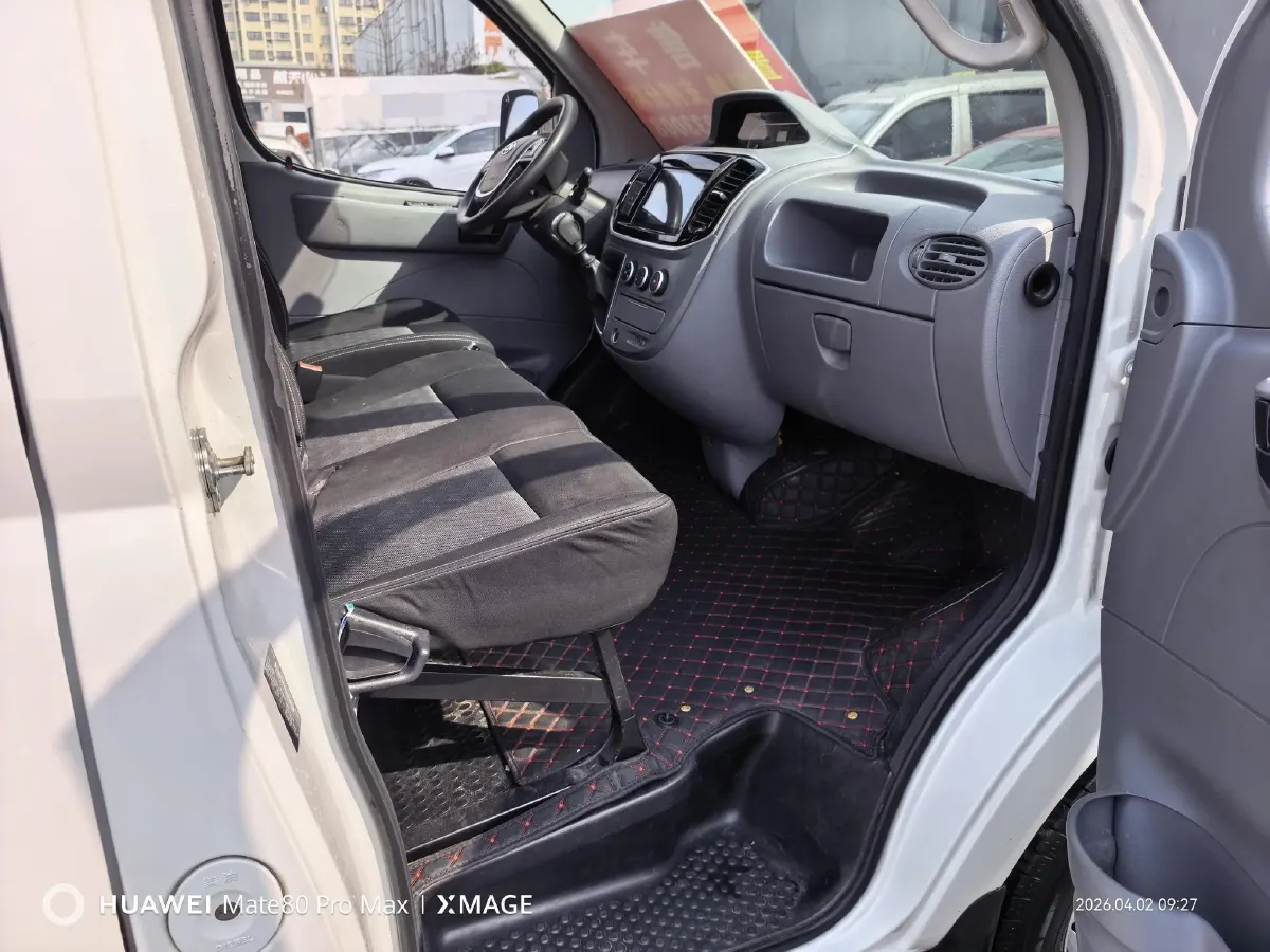 2021 MAXUS XinTu V80 2.0T 127HP L4 6MT,autocango,china used car exporter,china ev exporter,chinese used car exporter,chinese used ev exporter