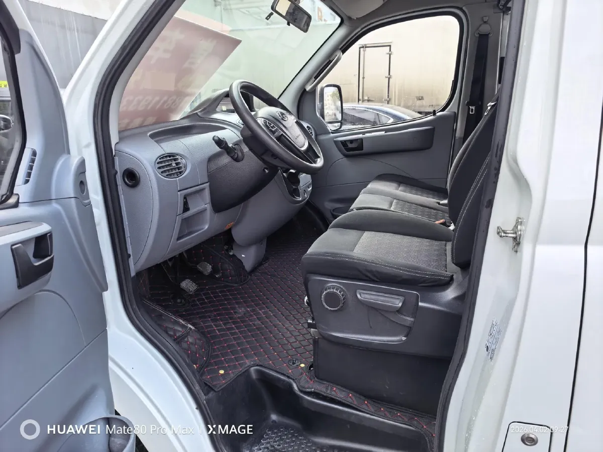 2021 MAXUS XinTu V80 2.0T 127HP L4 6MT,autocango,china used car exporter,china ev exporter,chinese used car exporter,chinese used ev exporter