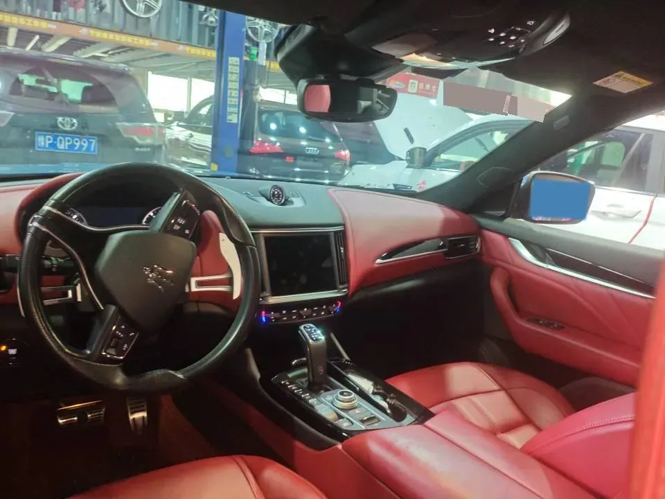 2022 Maserati Levante 3.0T 350HP V6 8AT,autocango,china used car exporter,china ev exporter,chinese used car exporter,chinese used ev exporter