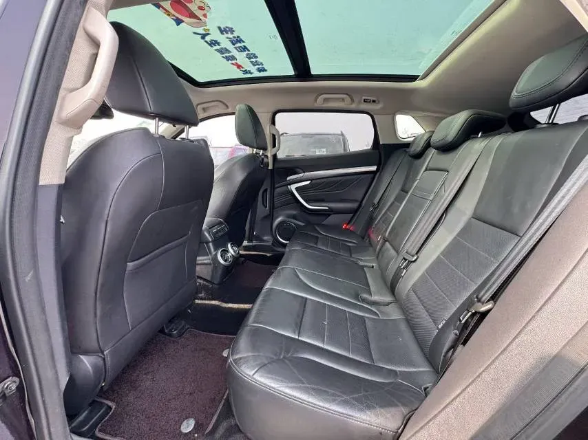 2017 WEY VV7 2.0T 234HP L4 7DCT,autocango,china used car exporter,china ev exporter,chinese used car exporter,chinese used ev exporter