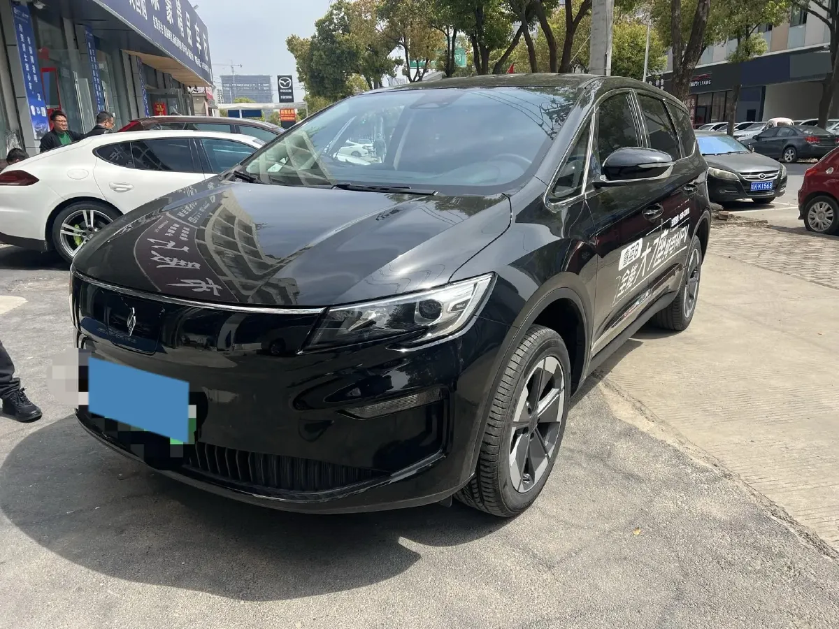 2025 Livan 8 BEV 68.03KWH,autocango,china used car exporter,china ev exporter,chinese used car exporter,chinese used ev exporter