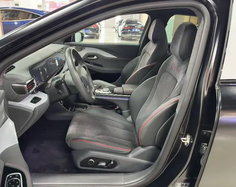 2022 ARCFOX αS BEV 74.5KWH,autocango,china used car exporter,china ev exporter,chinese used car exporter,chinese used ev exporter