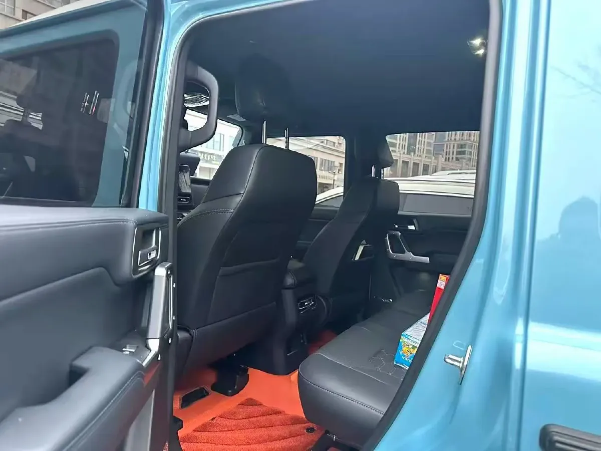 2025 212 212 T01 2.0T 252HP L4 8AT,autocango,china used car exporter,china ev exporter,chinese used car exporter,chinese used ev exporter