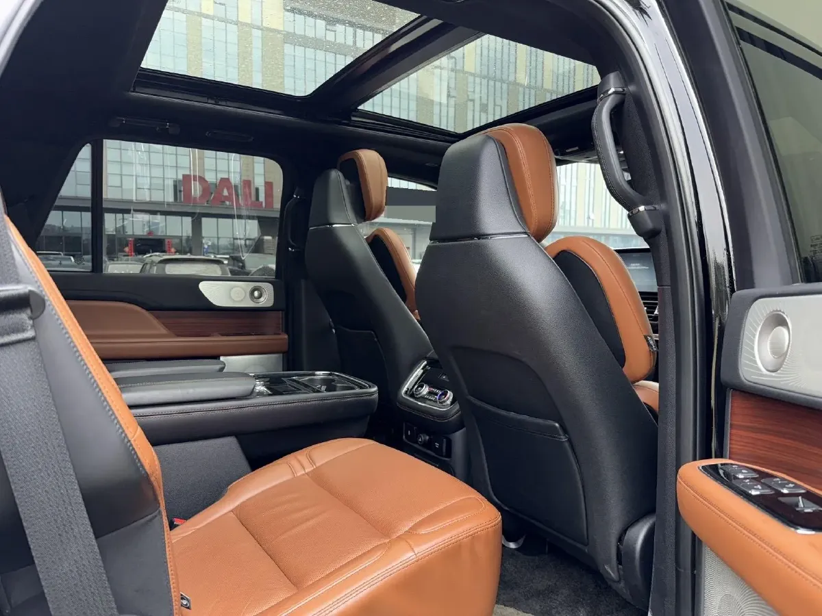 2020 Lincoln Navigator 3.5T 388HP V6 10AT,autocango,china used car exporter,china ev exporter,chinese used car exporter,chinese used ev exporter