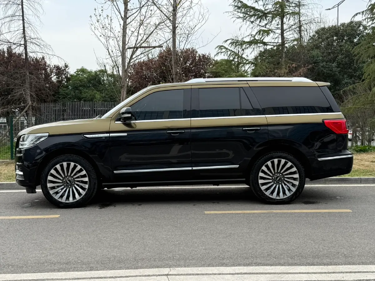 2020 Lincoln Navigator 3.5T 388HP V6 10AT,autocango,china used car exporter,china ev exporter,chinese used car exporter,chinese used ev exporter