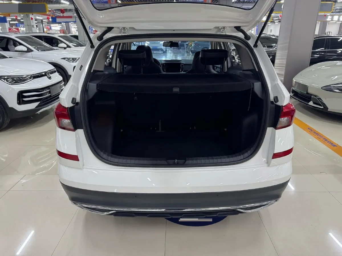 2021 Skoda Kamiq 1.5L 112HP L4 6AT,autocango,china used car exporter,china ev exporter,chinese used car exporter,chinese used ev exporter