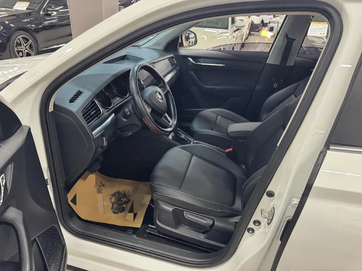 2021 Skoda Kamiq 1.5L 112HP L4 6AT,autocango,china used car exporter,china ev exporter,chinese used car exporter,chinese used ev exporter