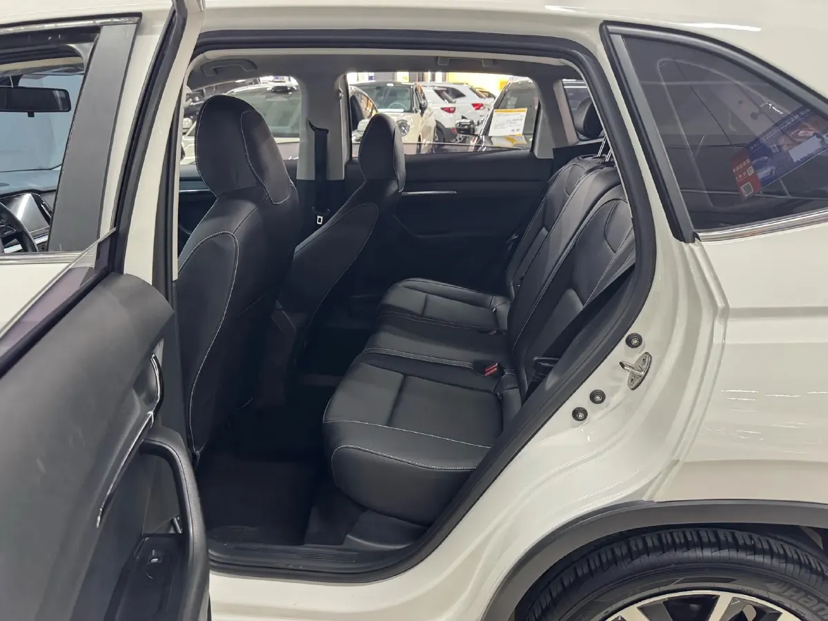 2021 Skoda Kamiq 1.5L 112HP L4 6AT,autocango,china used car exporter,china ev exporter,chinese used car exporter,chinese used ev exporter