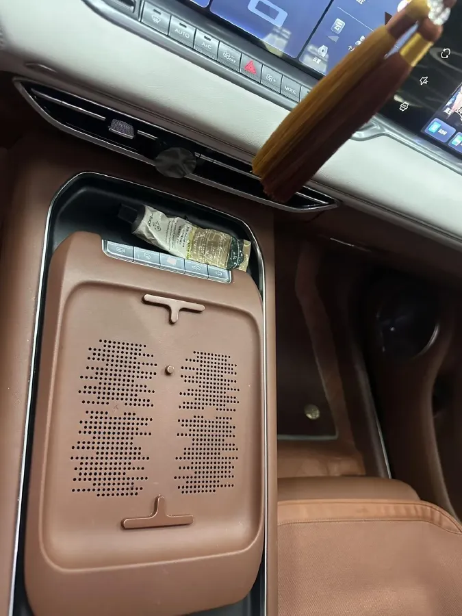 2024 Voyah FREE 1.5T 150HP L4 REEV 39.2KWH,autocango,china used car exporter,china ev exporter,chinese used car exporter,chinese used ev exporter