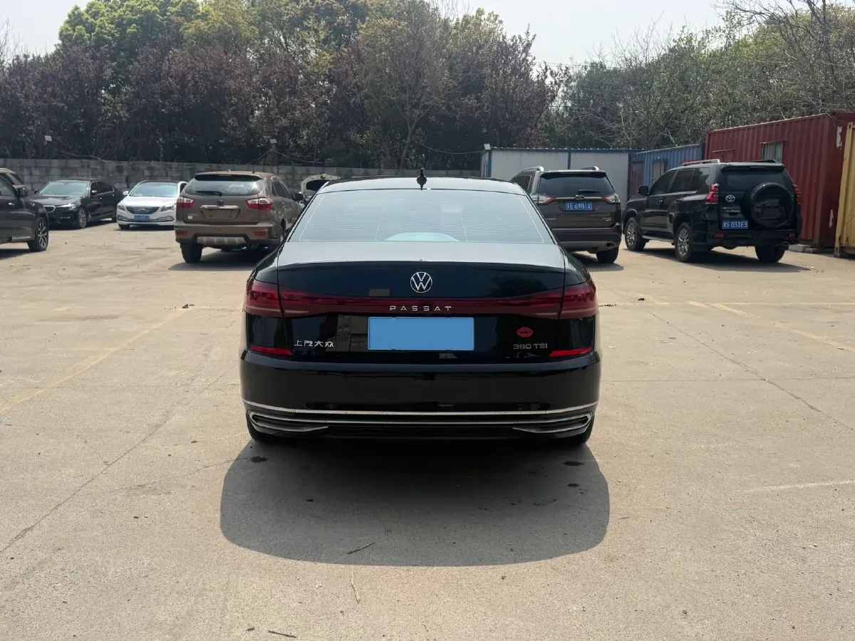 2024 Volkswagen Passat 2.0T 220HP L4 7DCT,autocango,china used car exporter,china ev exporter,chinese used car exporter,chinese used ev exporter