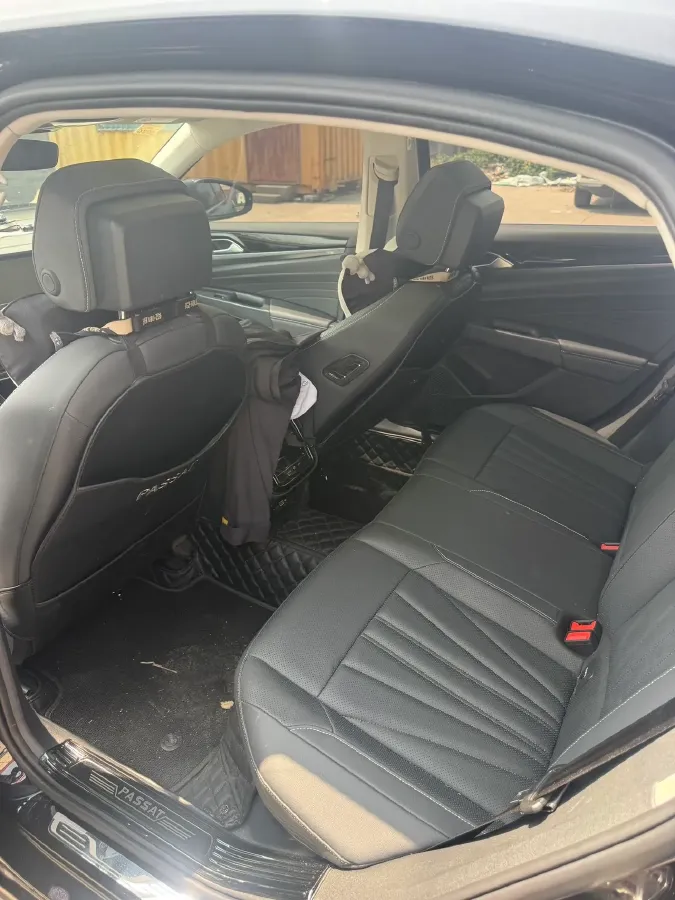 2024 Volkswagen Passat 2.0T 220HP L4 7DCT,autocango,china used car exporter,china ev exporter,chinese used car exporter,chinese used ev exporter