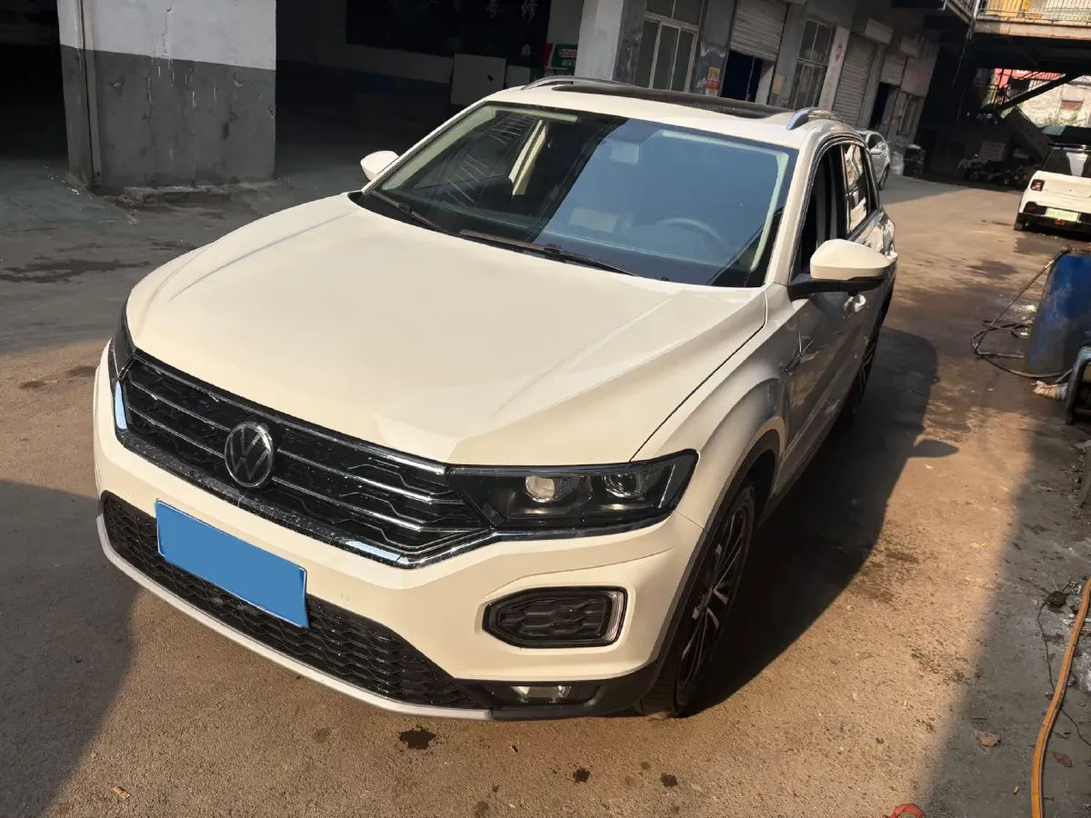 2022 Volkswagen T-Roc 1.4T 150HP L4 7DCT,autocango,china used car exporter,china ev exporter,chinese used car exporter,chinese used ev exporter