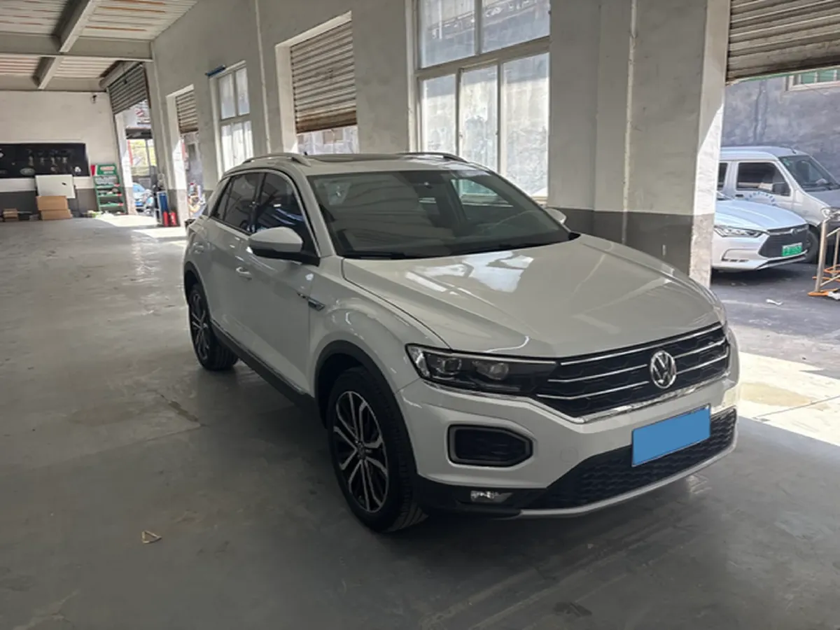 2022 Volkswagen T-Roc 1.4T 150HP L4 7DCT,autocango,china used car exporter,china ev exporter,chinese used car exporter,chinese used ev exporter