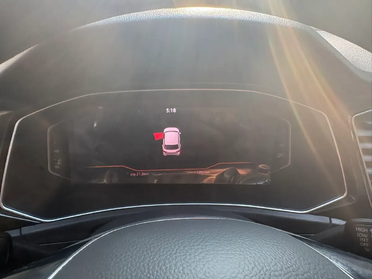 2022 Volkswagen T-Roc 1.4T 150HP L4 7DCT,autocango,china used car exporter,china ev exporter,chinese used car exporter,chinese used ev exporter