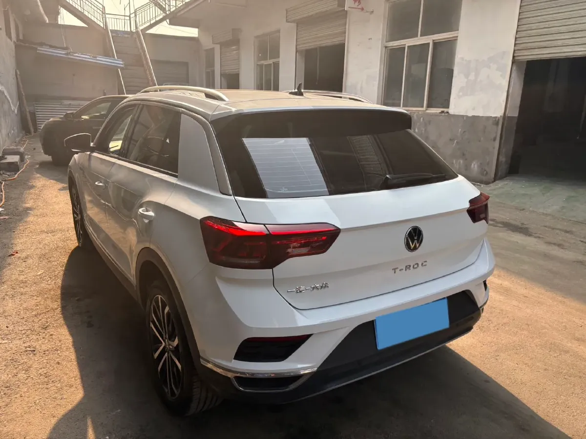 2022 Volkswagen T-Roc 1.4T 150HP L4 7DCT,autocango,china used car exporter,china ev exporter,chinese used car exporter,chinese used ev exporter