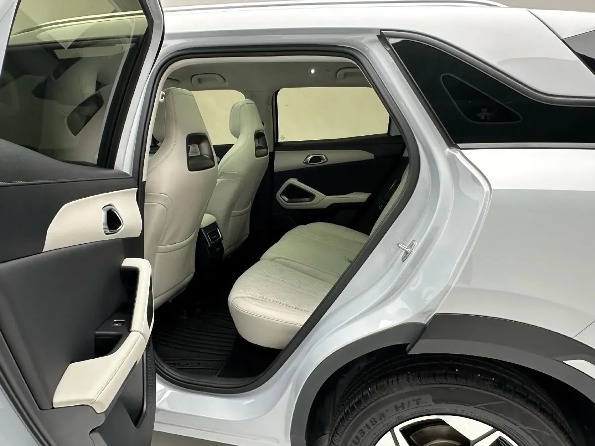 2024 BYD YuanUP BEV 45.12KWH,autocango,china used car exporter,china ev exporter,chinese used car exporter,chinese used ev exporter