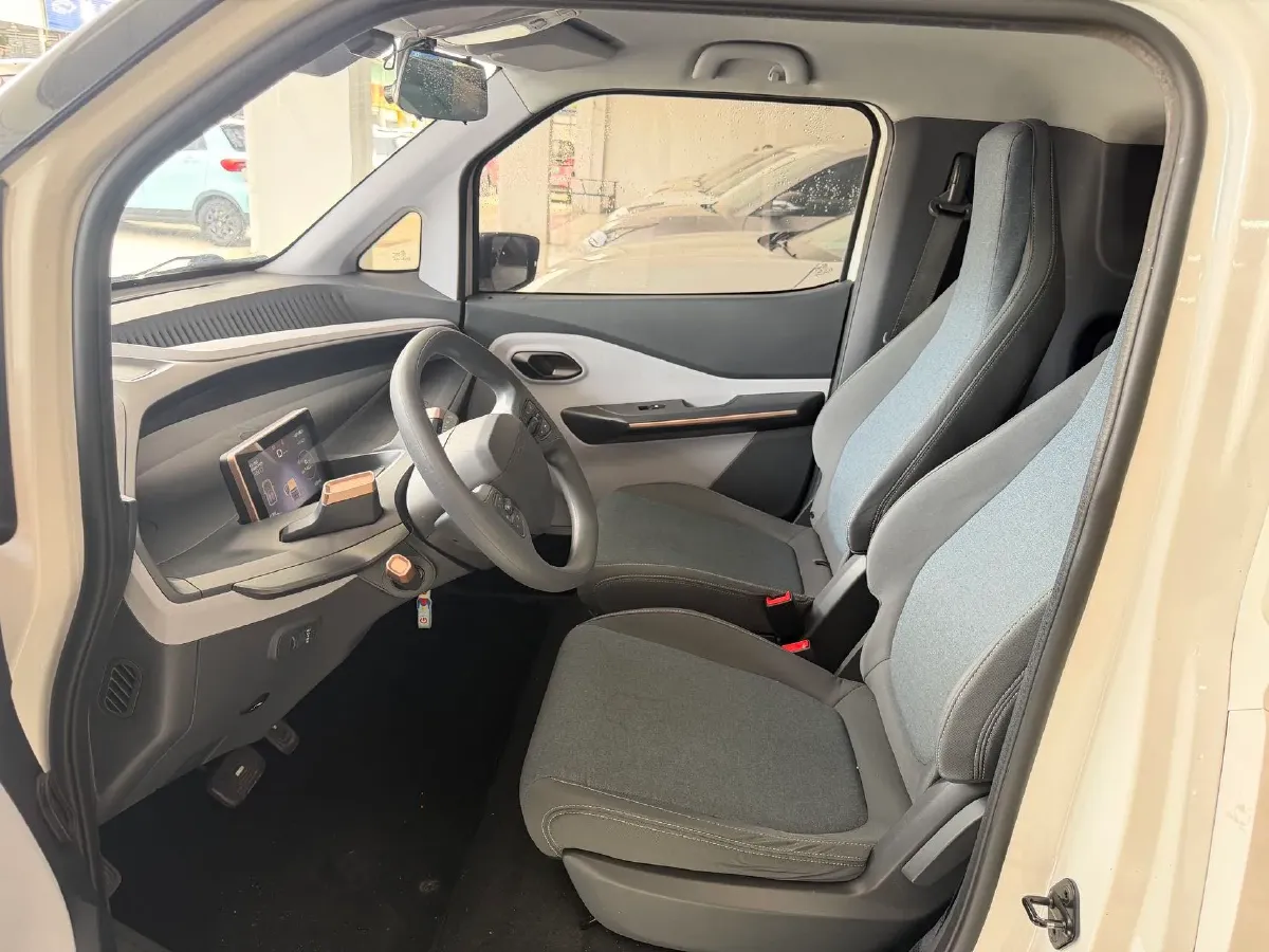 2020 BaoJun E200 BEV 28KWH,autocango,china used car exporter,china ev exporter,chinese used car exporter,chinese used ev exporter