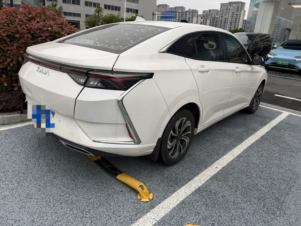 2021 DongFeng Aeolus YiXuan 1.5T 150HP L4 6DCT,autocango,china used car exporter,china ev exporter,chinese used car exporter,chinese used ev exporter