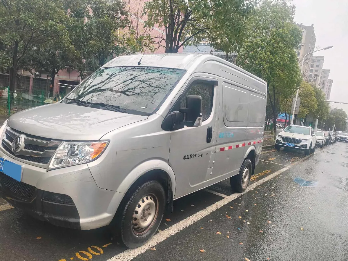 2019 JAC Refine M4 2.0L 144HP L4 5MT,autocango,china used car exporter,china ev exporter,chinese used car exporter,chinese used ev exporter