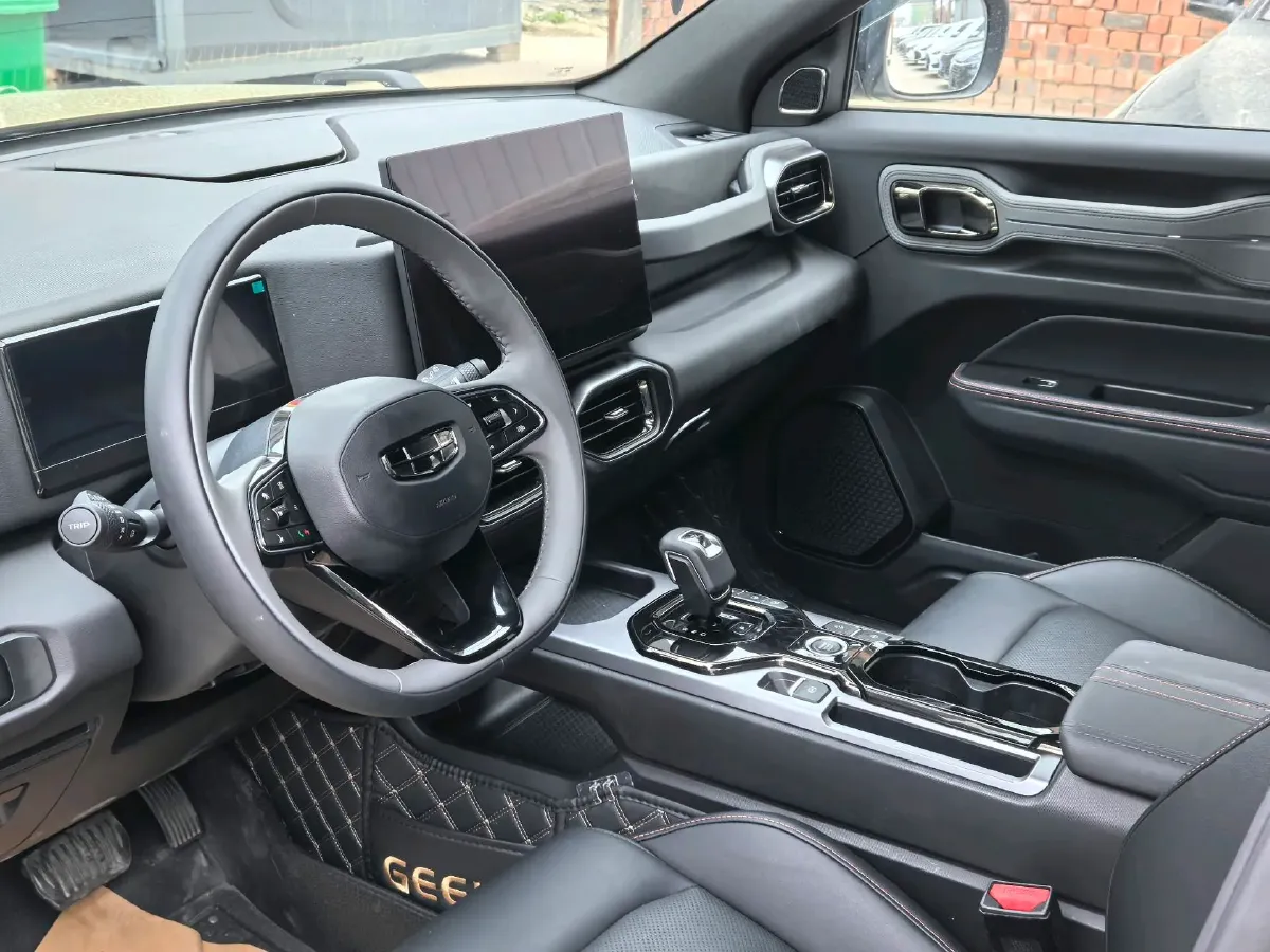 2025 Geely Cowboy 1.5T 181HP L4 7DCT,autocango,china used car exporter,china ev exporter,chinese used car exporter,chinese used ev exporter