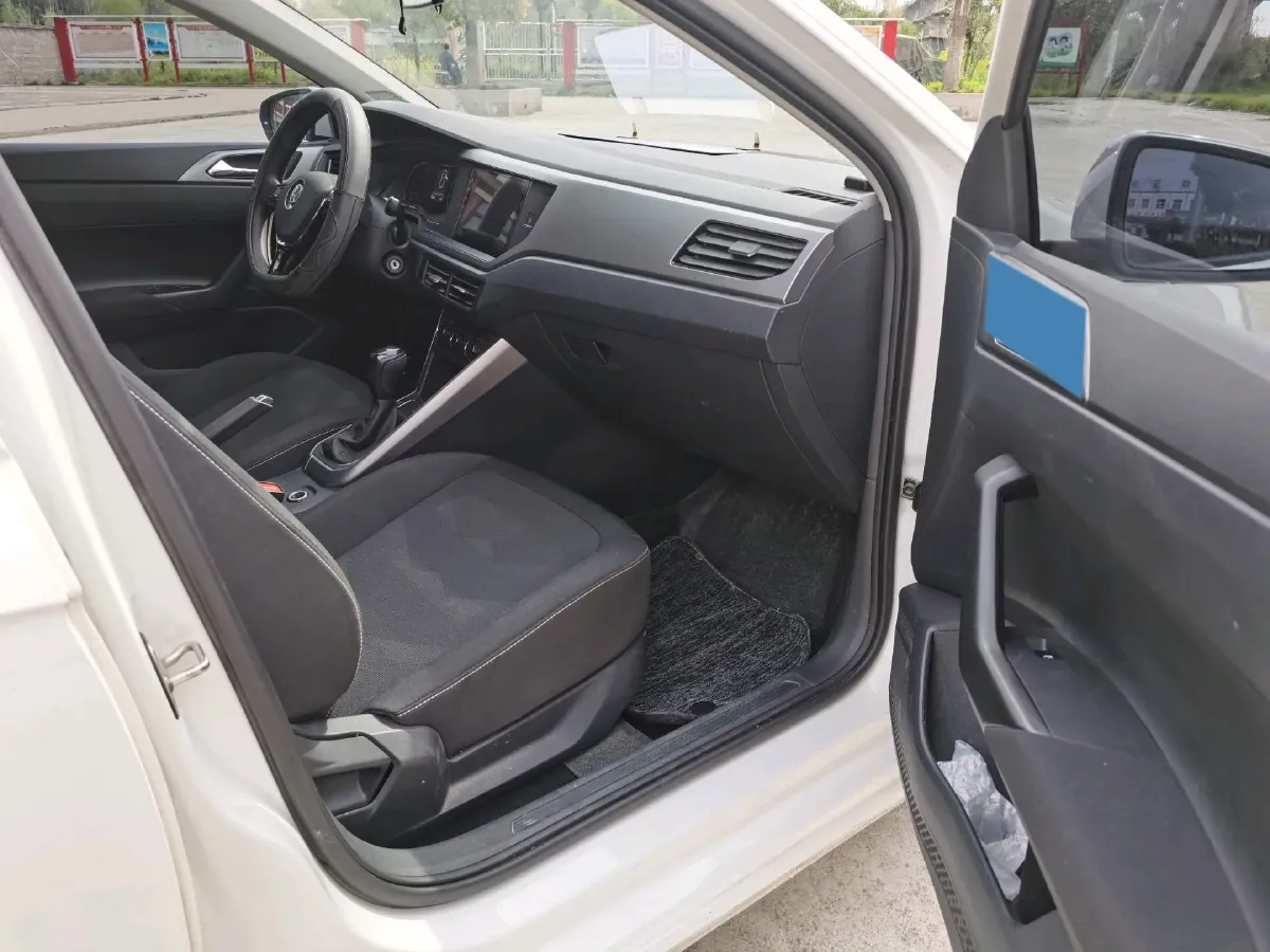 2019 Volkswagen Polo 1.5L 113HP L4 6AT,autocango,china used car exporter,china ev exporter,chinese used car exporter,chinese used ev exporter
