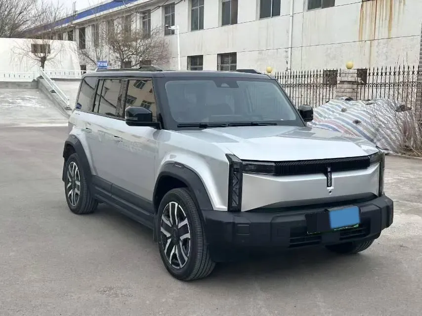 2024 Dongfeng RuiQi 7 2.0T 228HP L4 8AT,autocango,china used car exporter,china ev exporter,chinese used car exporter,chinese used ev exporter