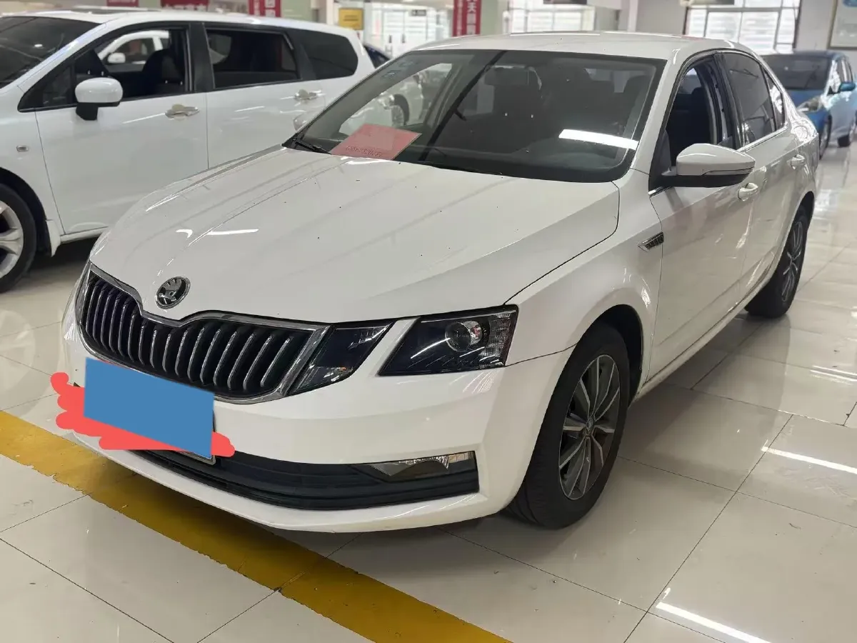 2018 Skoda Octavia 1.6L 110HP L4 6AT,autocango,china used car exporter,china ev exporter,chinese used car exporter,chinese used ev exporter