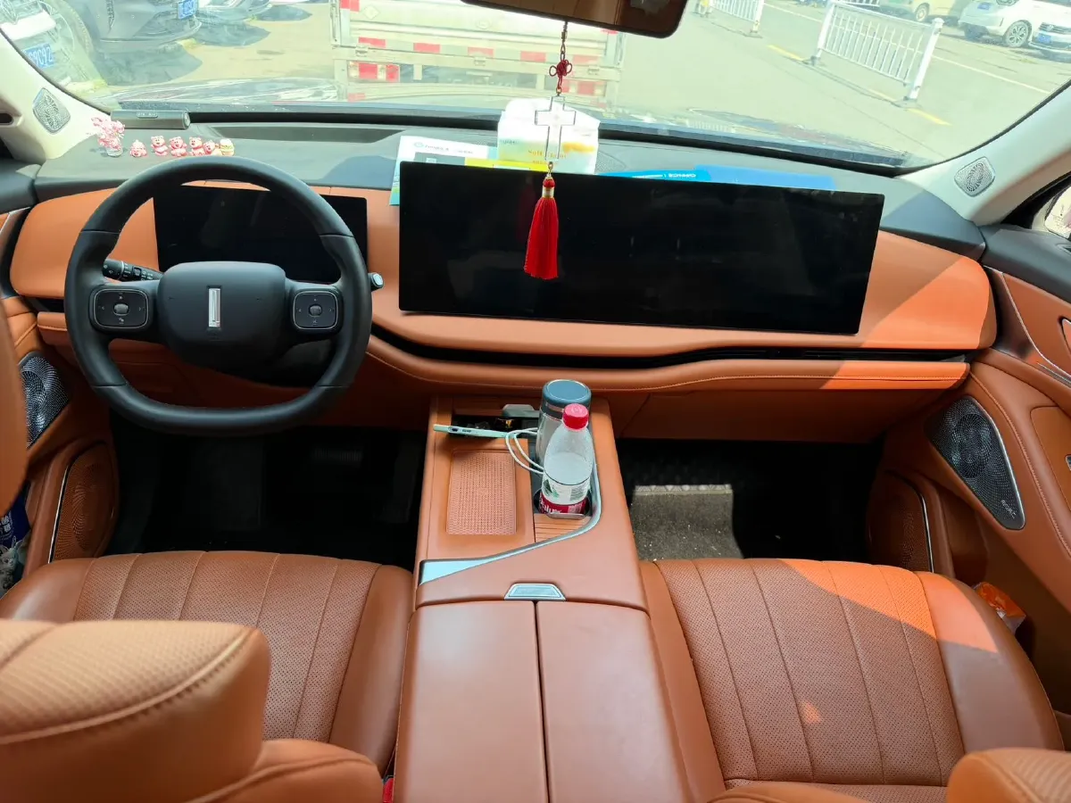 2025 WEY BlueMountain 1.5T 170HP L4 4DHT PHEV 44.5KWH,autocango,china used car exporter,china ev exporter,chinese used car exporter,chinese used ev exporter