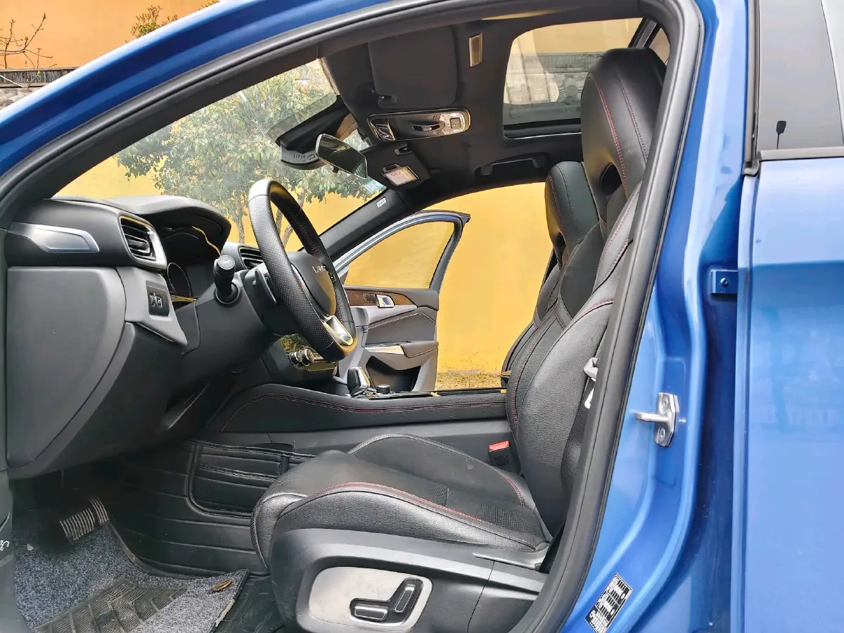 2019 LYNK&CO 03 2.0T 190HP L4 6AT,autocango,china used car exporter,china ev exporter,chinese used car exporter,chinese used ev exporter