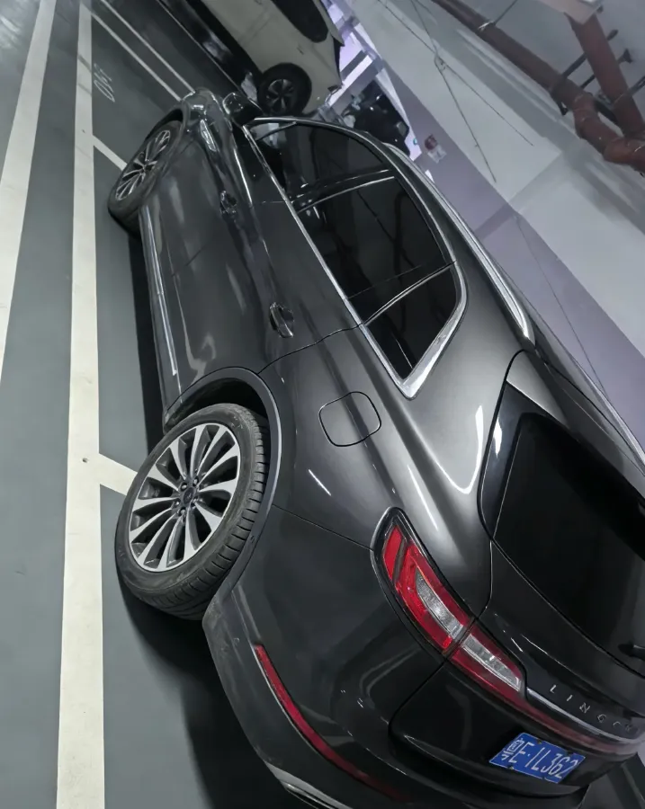 2017 Lincoln Continental 2.0T 261HP L4 6AT,autocango,china used car exporter,china ev exporter,chinese used car exporter,chinese used ev exporter