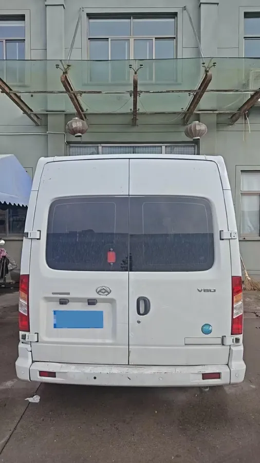 2024 MAXUS XinTu V80 2.0T 126HP L4 6MT,autocango,china used car exporter,china ev exporter,chinese used car exporter,chinese used ev exporter