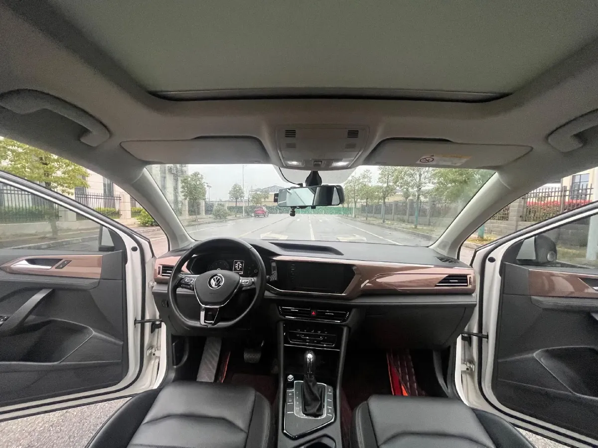 2021 Volkswagen Tharu 1.4T 150HP L4 7DCT,autocango,china used car exporter,china ev exporter,chinese used car exporter,chinese used ev exporter